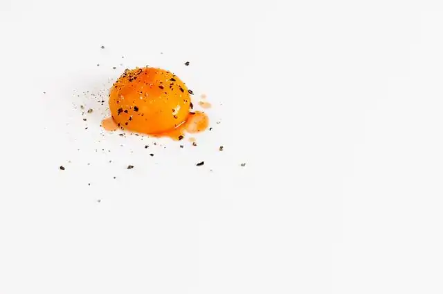 eating-uncooked-eggs image