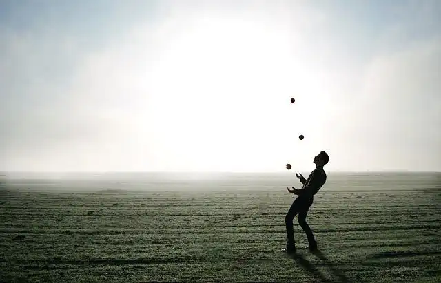 juggler image
