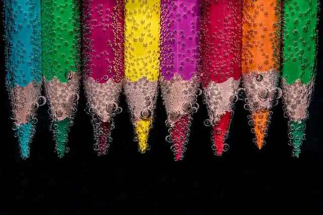 pencil-crayons image