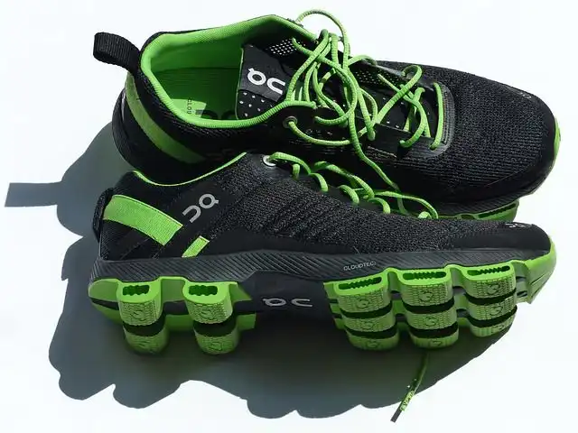 running-shoes image