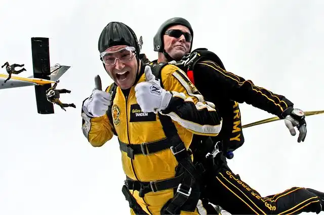 skydiving image
