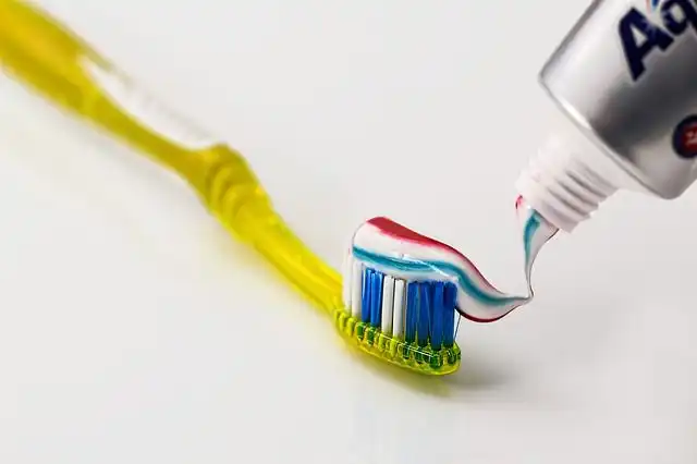 toothpaste image